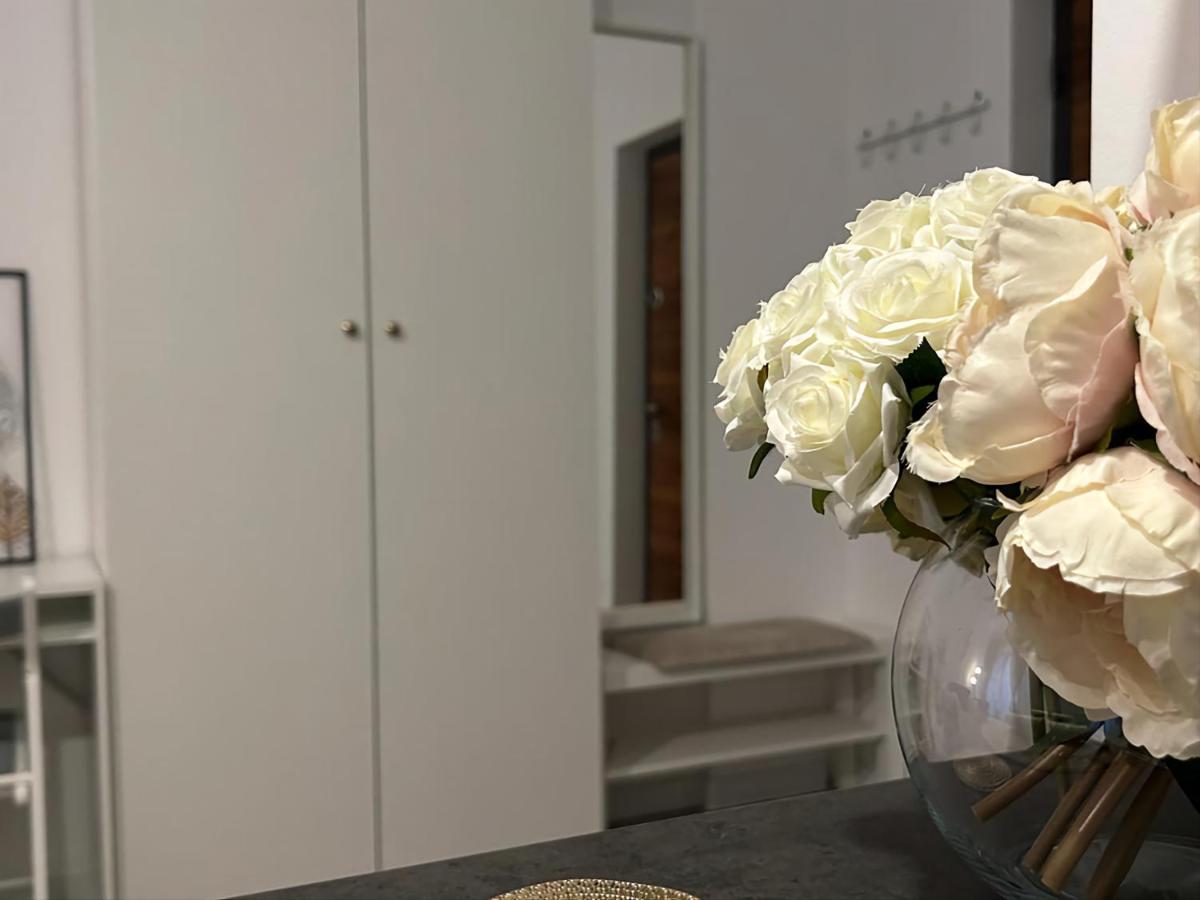 Ferienwohnung Luxury Mansion Bukarest Exterior foto